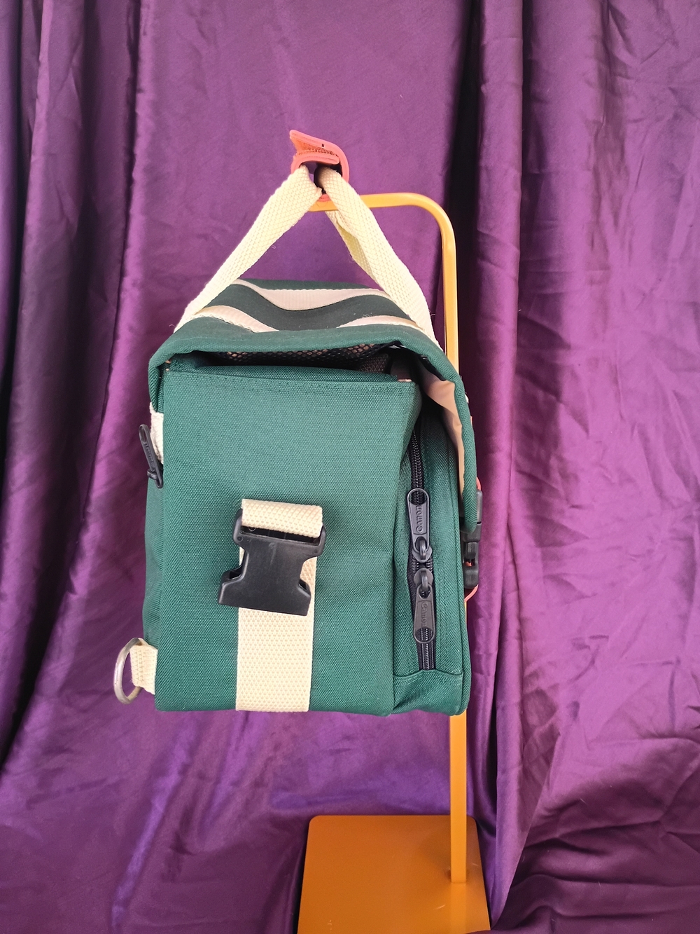 Canon Green Canvas Camera Bag with Cream Straps - Picture 4 of 10